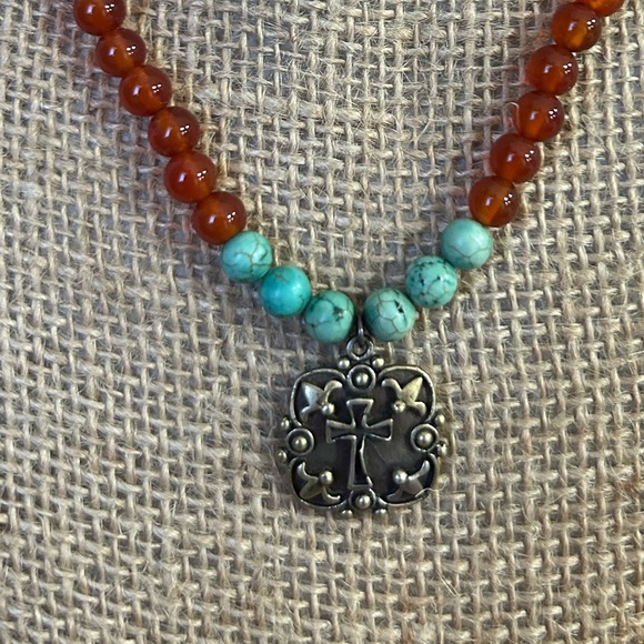 Sterling Silver Cross pendant with Turquoise and Cornelian beads - Picture 5 of 11